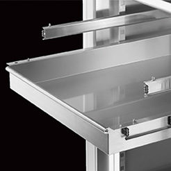 Hettich incubator rails on tray system